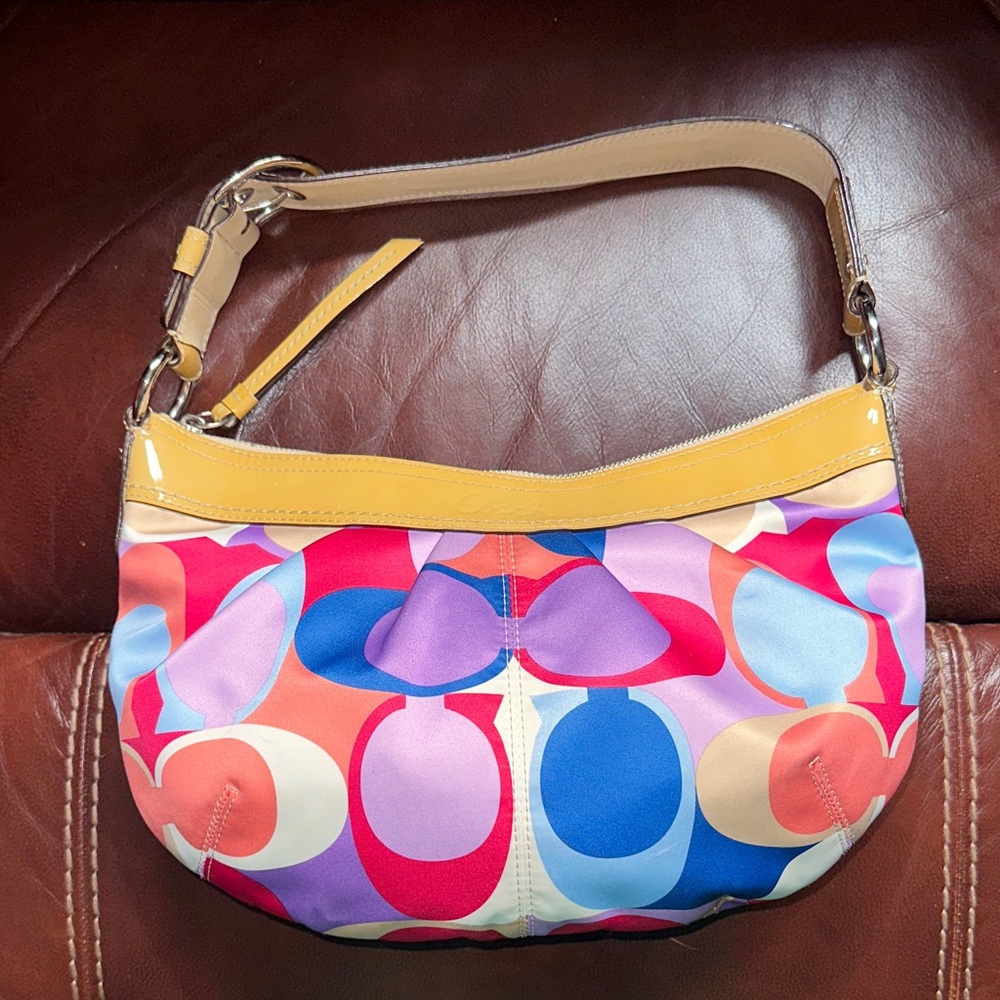 🔥🔥🔥Vintage Coach Multicolor Signature Shoulder Bag